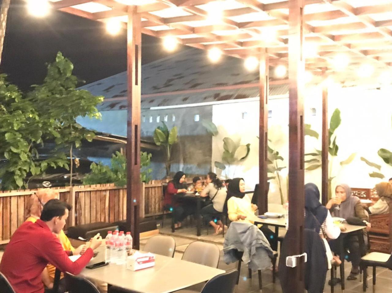 Baronda Guest House 소롱 외부 사진