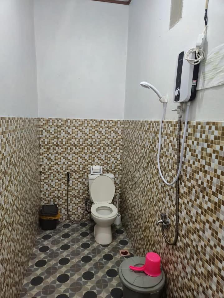 Baronda Guest House 소롱 외부 사진