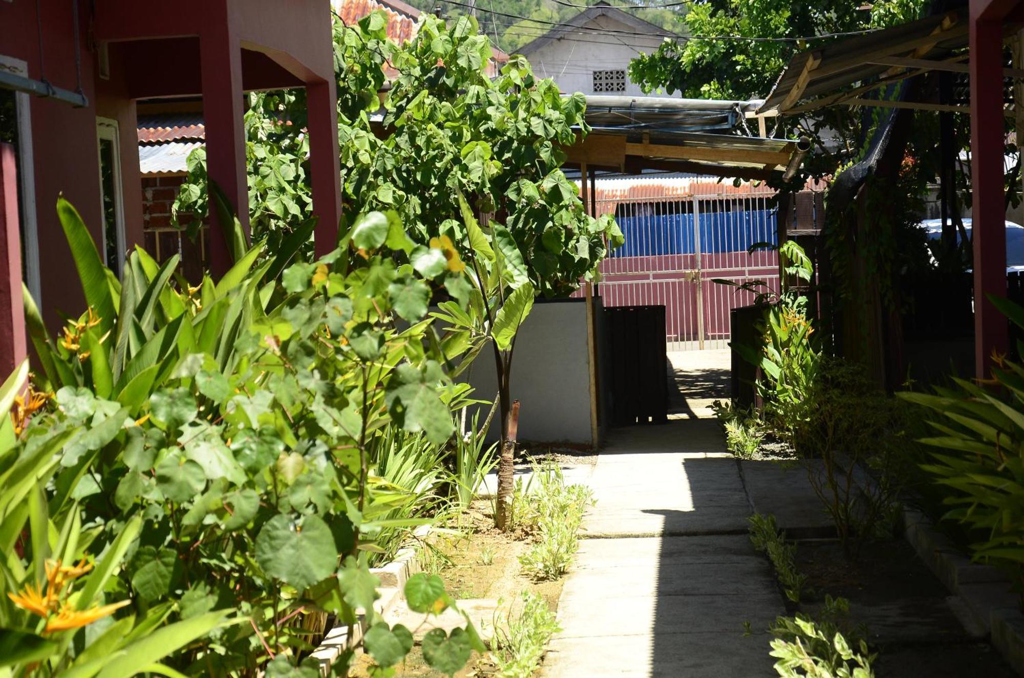 Baronda Guest House 소롱 외부 사진
